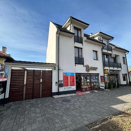 Lexi Classic Apartman Hajdúszoboszló Eksteriør billede